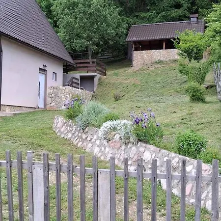 Vikendica Luka Daire