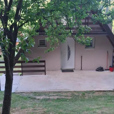 아파트 Vikendica Luka