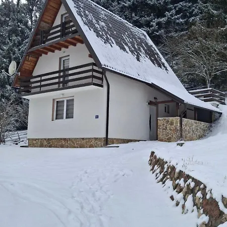 Vikendica Luka * Han Pijesak