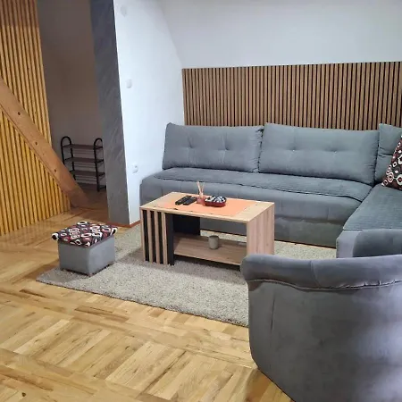 Vikendica Luka * Han Pijesak